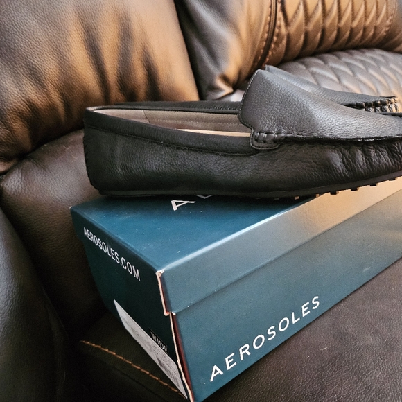 Aerosoles "Over Drive" Women's 8.5 Wide Black leather loafers - Picture 8 of 9